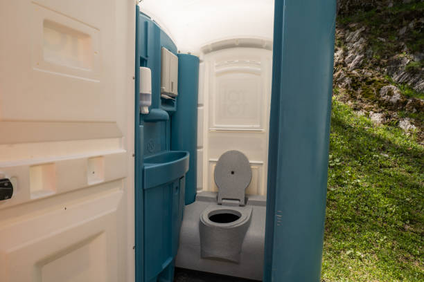 Portable bathroom rental in Hallowell, ME